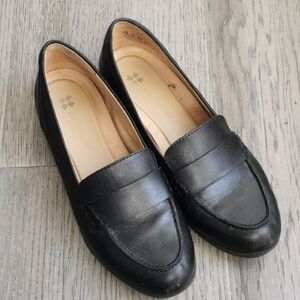 Womens naturalizer mia black penny loafers preppy. Size 7.5